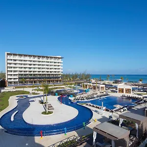 https://royalton-blue-waters.comcaribbean.com