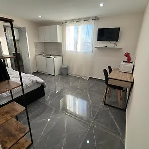 https://luna.hotels-rhonealpes.com