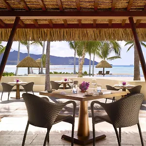 Resor Four Seasons Bora Bora