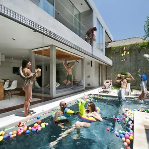 Villa 4br Minggu - Minggu Seminyak (Bali)